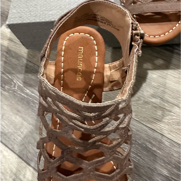 Maurice’s Gladiator sandals NIB - Picture 3 of 7